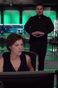 Une scène dévoilée de l'épisode d'Arrow A.W.O.L.