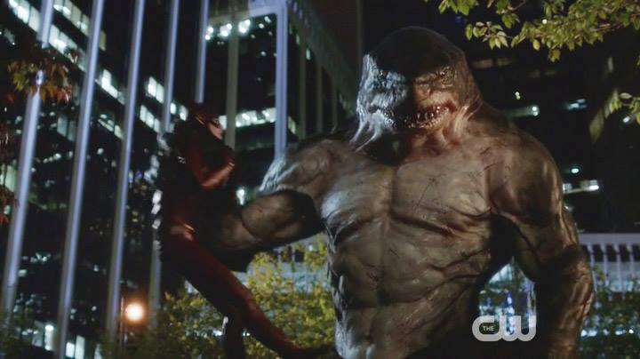 King Shark vs The Flash